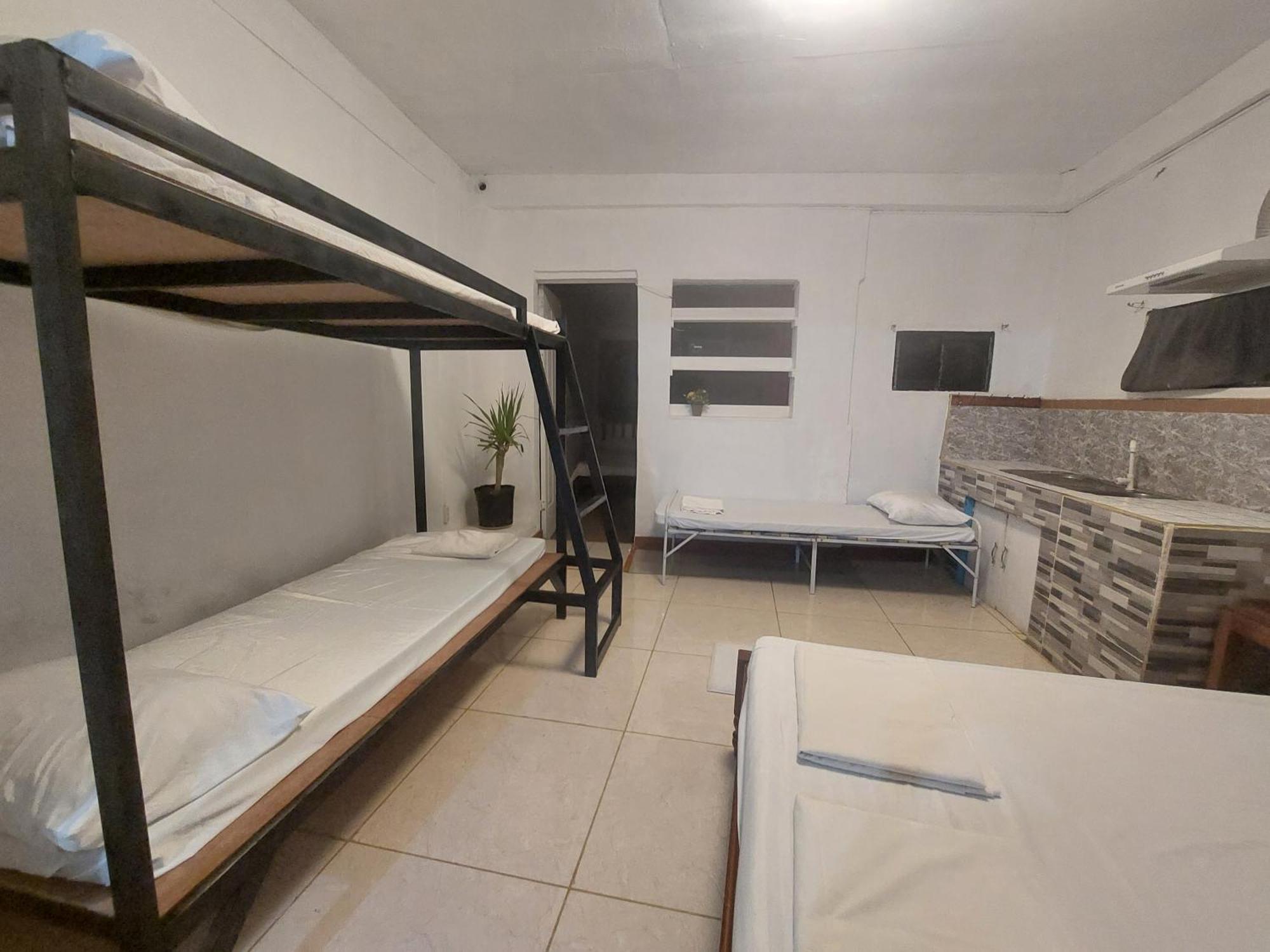 Larmar Bed And Breakfast Puerto Princesa Luaran gambar