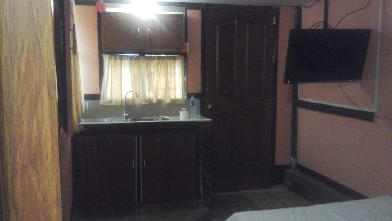 Larmar Bed And Breakfast Puerto Princesa Luaran gambar
